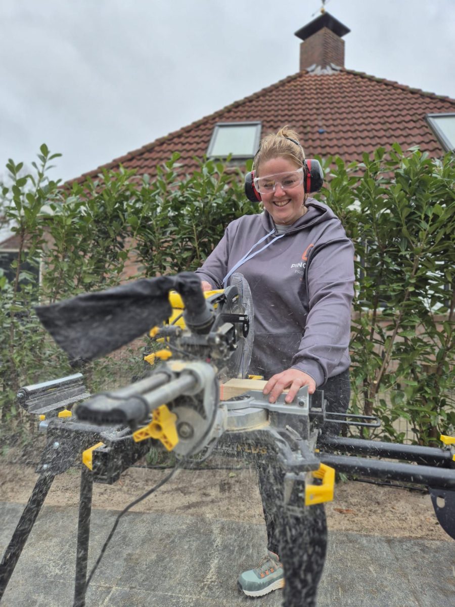 Klusbedrijf Pinguuu Projects aan het werk in Beilen